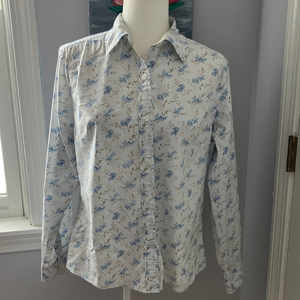 L.L. Bean blue Floral Long Sleeve Blouse M - Picture 2 of 7